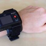 SmartWatch Sony HDR-AZ1 на руке