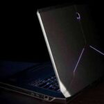 Dell Alienware 15 вид справа