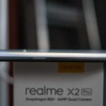 Realme X2 Pro сбоку