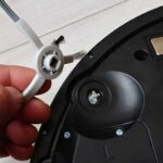 REDMOND RV-R650S Wi-Fi боковые щетки