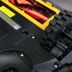 REDMOND RV-R650S Wi-Fi большие колёса