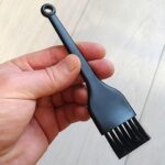 Щёточка для чистки контейнеров