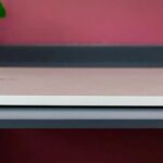 Samsung Galaxy Book Go сзади