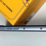 CAT S62 Pro сбоку