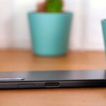 Кнопки управления Sony Xperia 10 IV