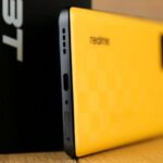 Realme GT Neo 3T снизу