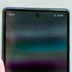 Вырез в экране Google Pixel 6a