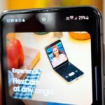Передняя камера Samsung Galaxy Z Flip 4