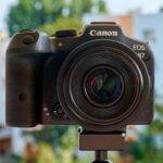 Эргономика Canon EOS R7