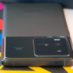 Смартфон сверху
