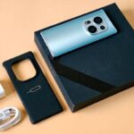 Распаковка Tecno Phantom X2