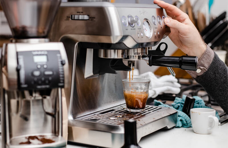 Лучшие кофемашины 2025 года – Рейтинг (ТОП-10)