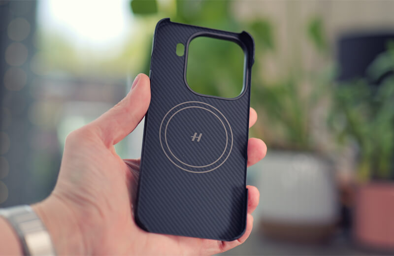 Чехол с MagSafe