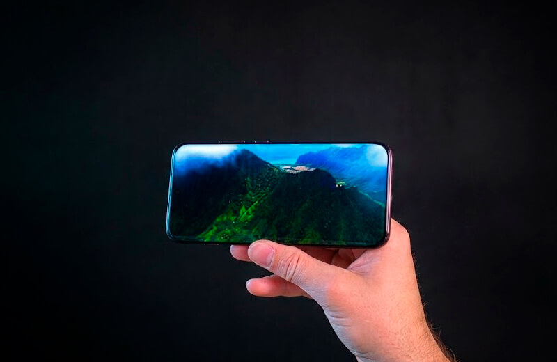 Дисплей Motorola Edge 70 Pro