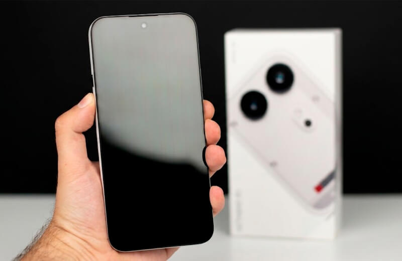 Обзор Nothing Phone (4b)